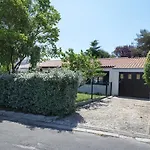 בית נופש Maison La Garenne *