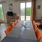 בית נופש Maison La Garenne רויאן