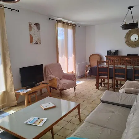 Maison La Garenne Holiday home